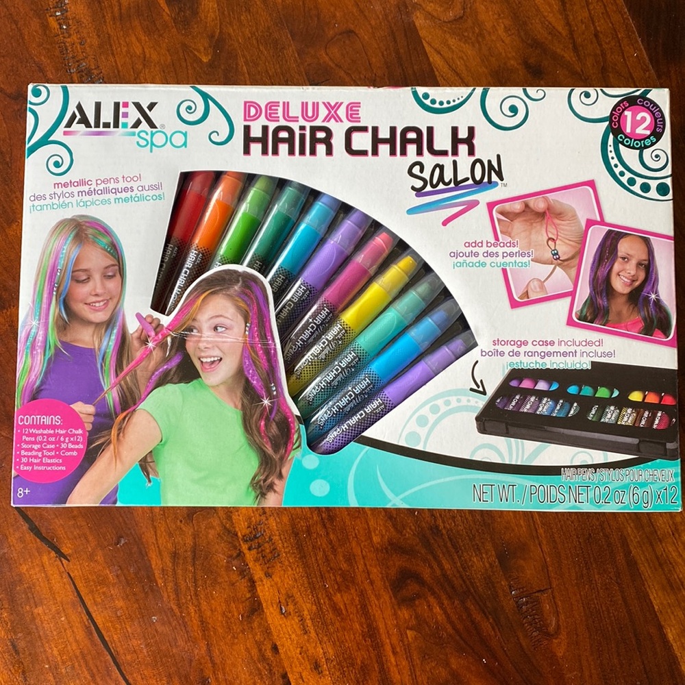 • Deluxs Hair Chalk •